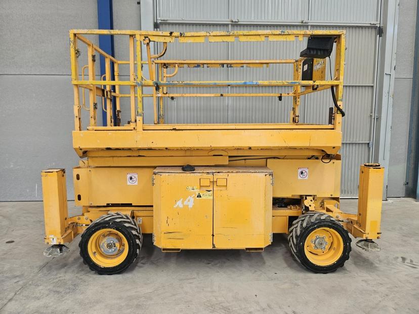 Plataforma tijera diésel 10M GENIE GS-2669RT
