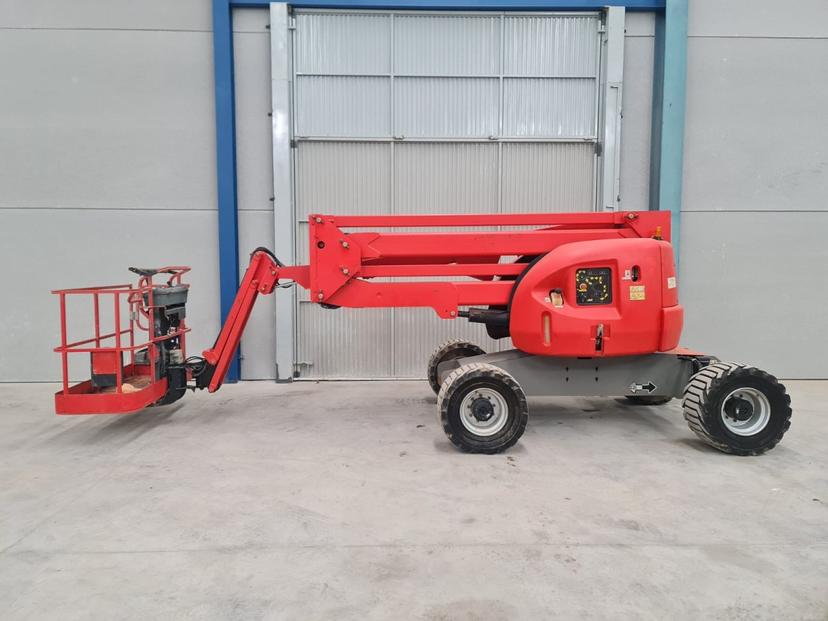 2013 JLG 450AJ