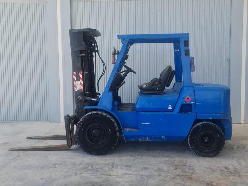 2006 MITSUBISHI FD45K2